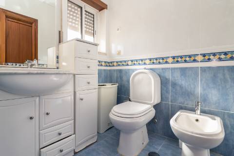 Apartamento T3 no Vale do Cobro com 128m²