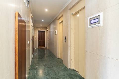 Apartamento T3 no Vale do Cobro com 128m²