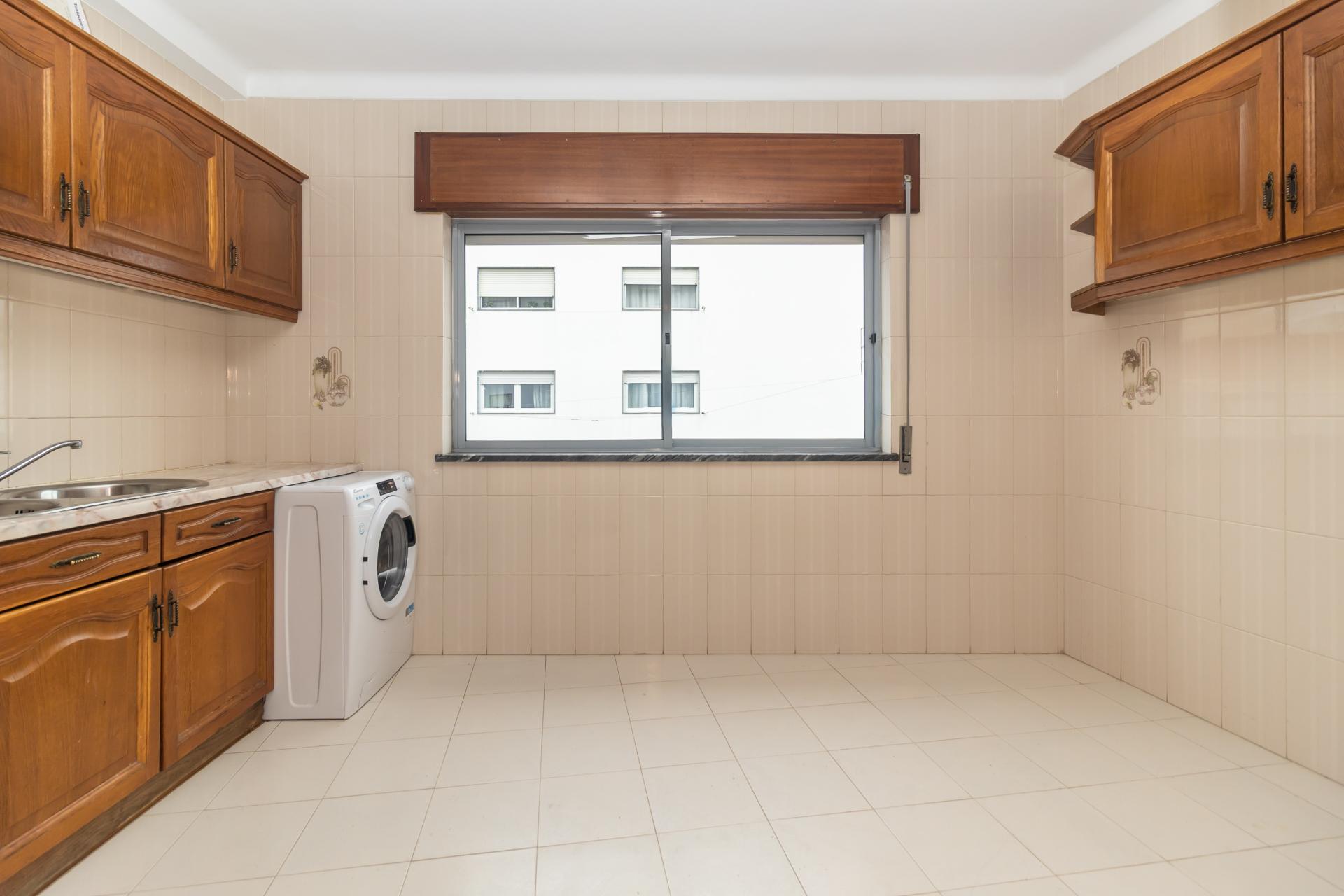 Apartamento T2 na Moita com 81,5 - Zona envolvente à Praça de Touros