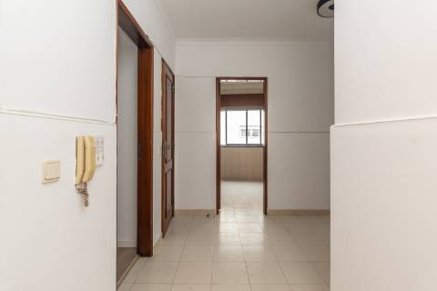 Apartamento T2 na Moita com 81,5 - Zona envolvente à Praça de Touros