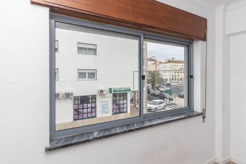 Apartamento T2 na Moita com 81,5 - Zona envolvente à Praça de Touros