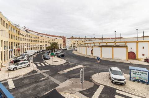 Apartamento T2 na Moita com 81,5 - Zona envolvente à Praça de Touros