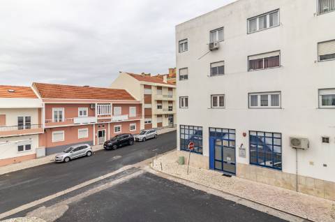 Apartamento T2 na Moita com 81,5 - Zona envolvente à Praça de Touros