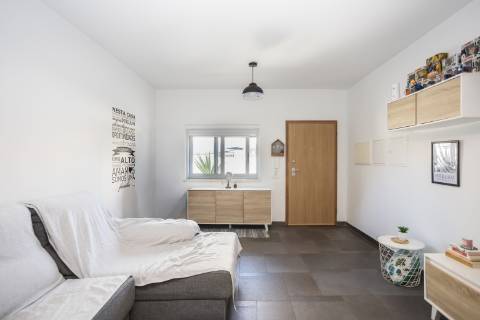 Moradia T2+2 com garagem e jardim, a dois passos do Parque do Serrado | Amora