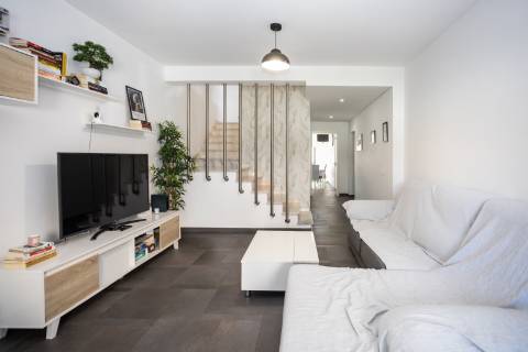 Moradia T2+2 com garagem e jardim, a dois passos do Parque do Serrado | Amora