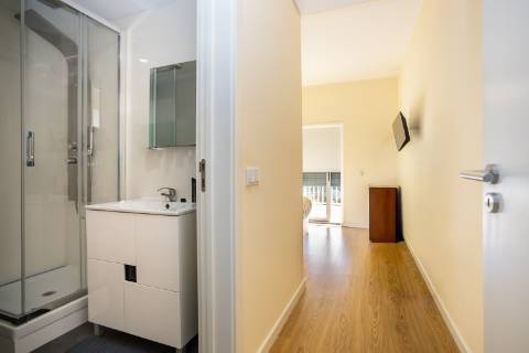 Moradia T2+2 com garagem e jardim, a dois passos do Parque do Serrado | Amora