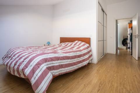 Moradia T2+2 com garagem e jardim, a dois passos do Parque do Serrado | Amora