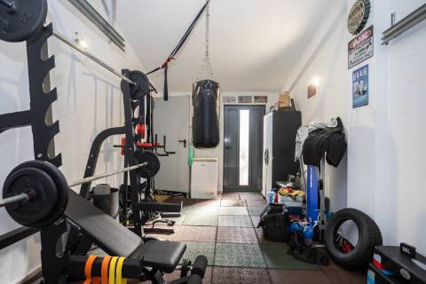 Moradia T2+2 com garagem e jardim, a dois passos do Parque do Serrado | Amora