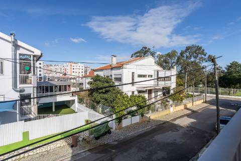 Moradia T2+2 com garagem e jardim, a dois passos do Parque do Serrado | Amora