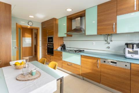 T2 Quinta da Amizade, Setúbal | Garagem box | Varandas