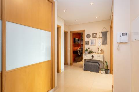 T2 Quinta da Amizade, Setúbal | Garagem box | Varandas