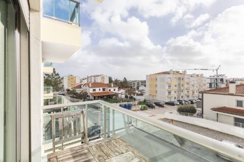 T2 Quinta da Amizade, Setúbal | Garagem box | Varandas