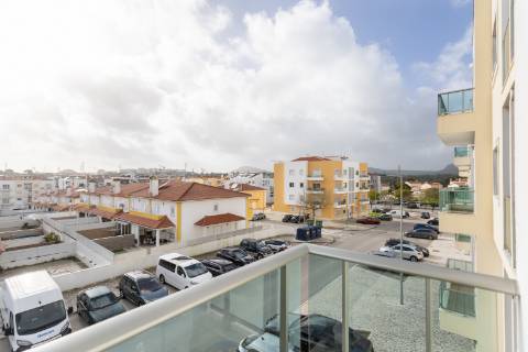 T2 Quinta da Amizade, Setúbal | Garagem box | Varandas