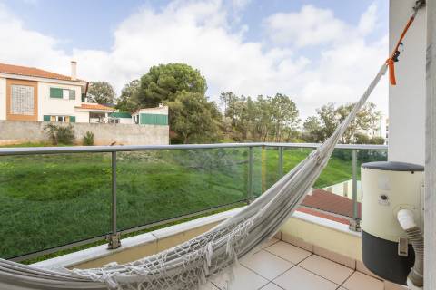 T2 Quinta da Amizade, Setúbal | Garagem box | Varandas