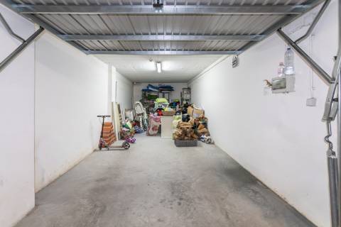 T2 Quinta da Amizade, Setúbal | Garagem box | Varandas