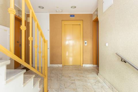 T2 Quinta da Amizade, Setúbal | Garagem box | Varandas