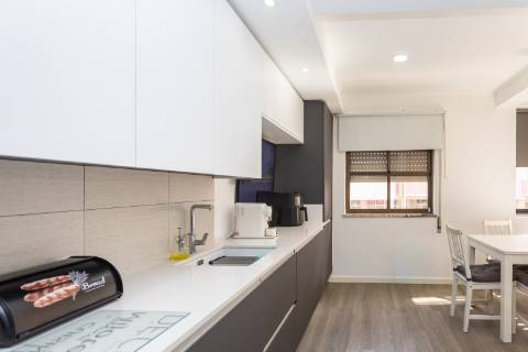 Apartamento T3 na Terroa Remodelado, equipado e pronto a entrar