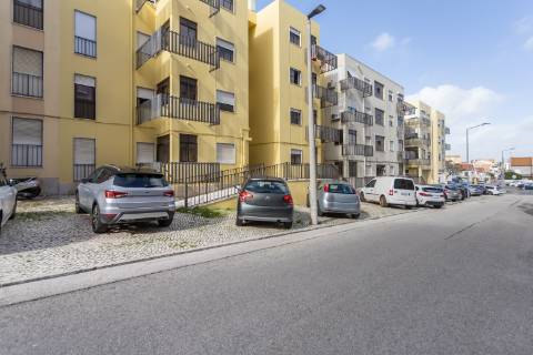 Apartamento T3 na Terroa Remodelado, equipado e pronto a entrar