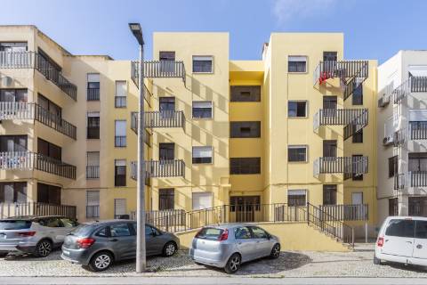 Apartamento T3 na Terroa Remodelado, equipado e pronto a entrar