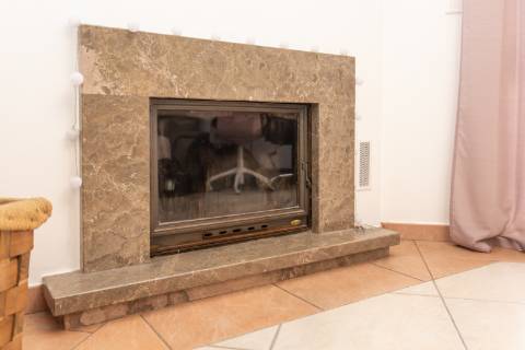 Apartamento T2 no Monte Belo Norte | 107,60 m² com lareira e varanda com vista desafogada