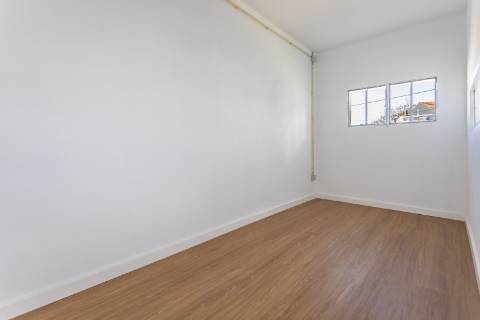 Moradia T3 renovada, em Santo Quintino - Sobral de Monte Agraço