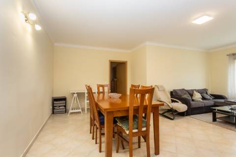 Apartamento T2 com Varandas no Vale do Cobro | Setúbal