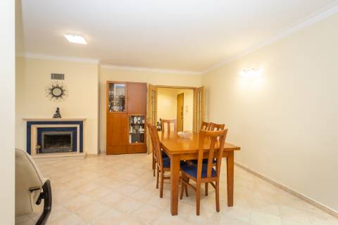 Apartamento T2 com Varandas no Vale do Cobro | Setúbal