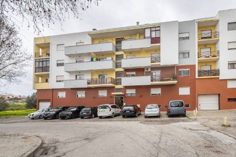 Apartamento T2 com Varandas no Vale do Cobro | Setúbal