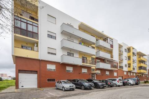 Apartamento T2 com Varandas no Vale do Cobro | Setúbal