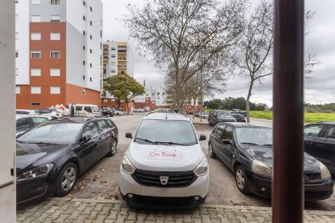 Apartamento T2 com Varandas no Vale do Cobro | Setúbal