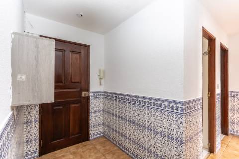 Apartamento T2 na Av. Bento Jesus Caraça | Setúbal
