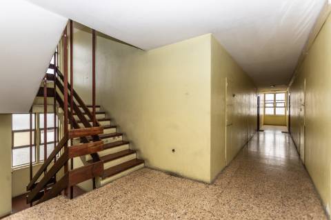 Apartamento T2 na Av. Bento Jesus Caraça | Setúbal