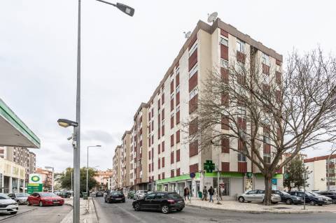 Apartamento T2 na Av. Bento Jesus Caraça | Setúbal