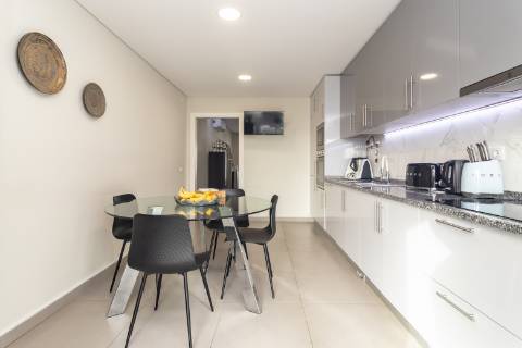 Moradia T4 com piscina e garagem nas Manteigadas | Setúbal