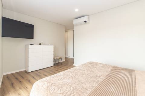 Moradia T4 com piscina e garagem nas Manteigadas | Setúbal