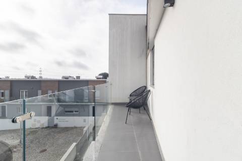 Moradia T4 com piscina e garagem nas Manteigadas | Setúbal