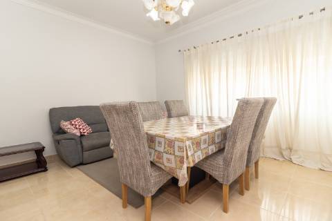 Apartamento T3 pronto a habitar | Vale do Cobro, Setúbal