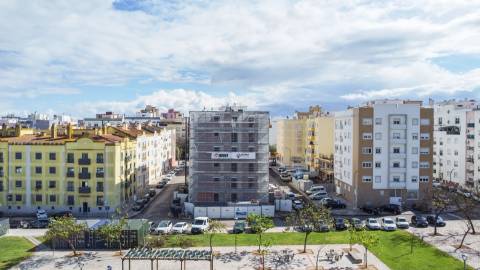 T2 de 98,49m² no Lote 96 - Espaço, Luz e Elegância | Bairro Afonso Costa, Setúbal