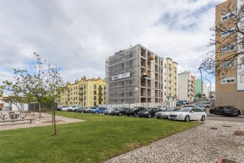 T2 de 93,44m² no Lote 96 - Espaço, Luz e Elegância | Bairro Afonso Costa, Setúbal