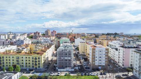 T2 de 93,44m² no Lote 96 - Espaço, Luz e Elegância | Bairro Afonso Costa, Setúbal
