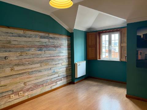 Apartamento T2 na Baixa / Centro de Setúbal - Av dos Combatentes da Grande Guerra