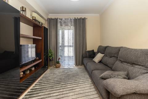 Apartamento T2 Pronto a Entrar | Camarinha, Setúbal