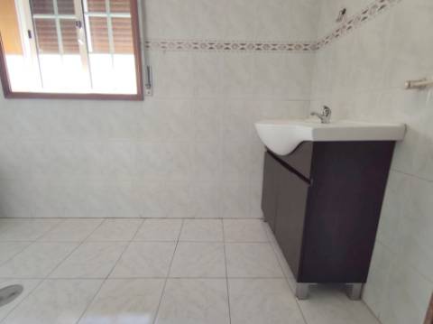 Apartamento T3 em Carregosa
