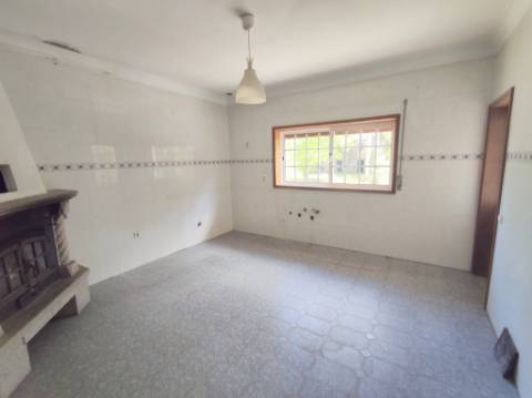 Apartamento T3 em Carregosa