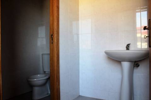 Loja comercial com 155 m2 em Santa Maria da Feira