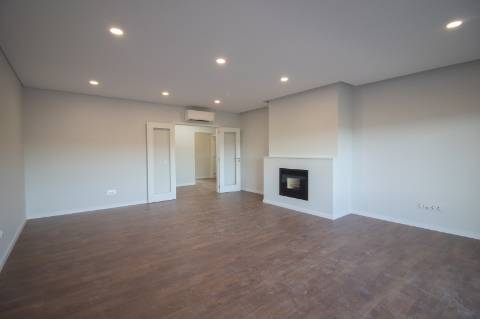 Apartamento Novo T4 +1 - Oliveira de Azeméis