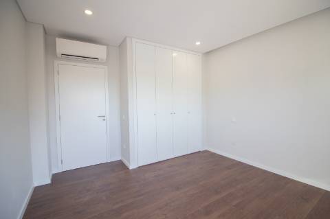 Apartamento Novo T4 +1 - Oliveira de Azeméis