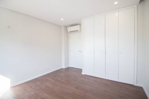 Apartamento Novo T4 +1 - Oliveira de Azeméis