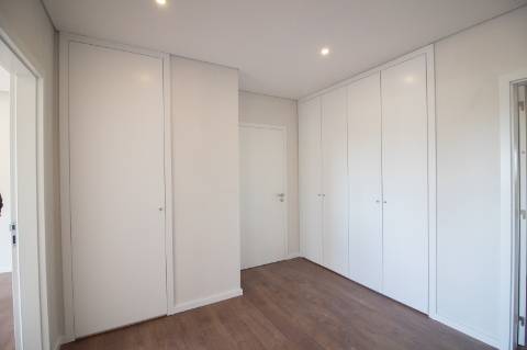 Apartamento Novo T4 +1 - Oliveira de Azeméis