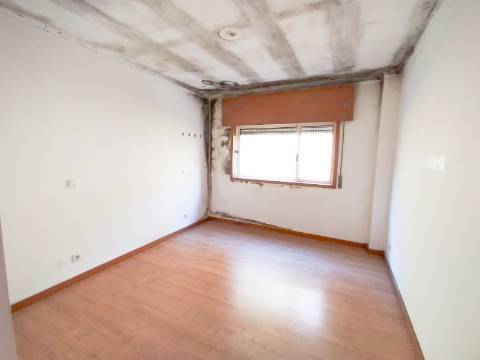 Apartamento T2 em Oliveira de Azeméis